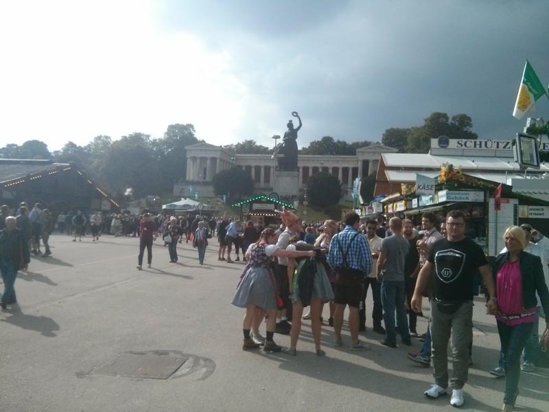 zájazd-na-Oktoberfest-socha-Bavaria